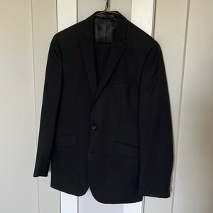 Kenneth Cole Reaction Suit